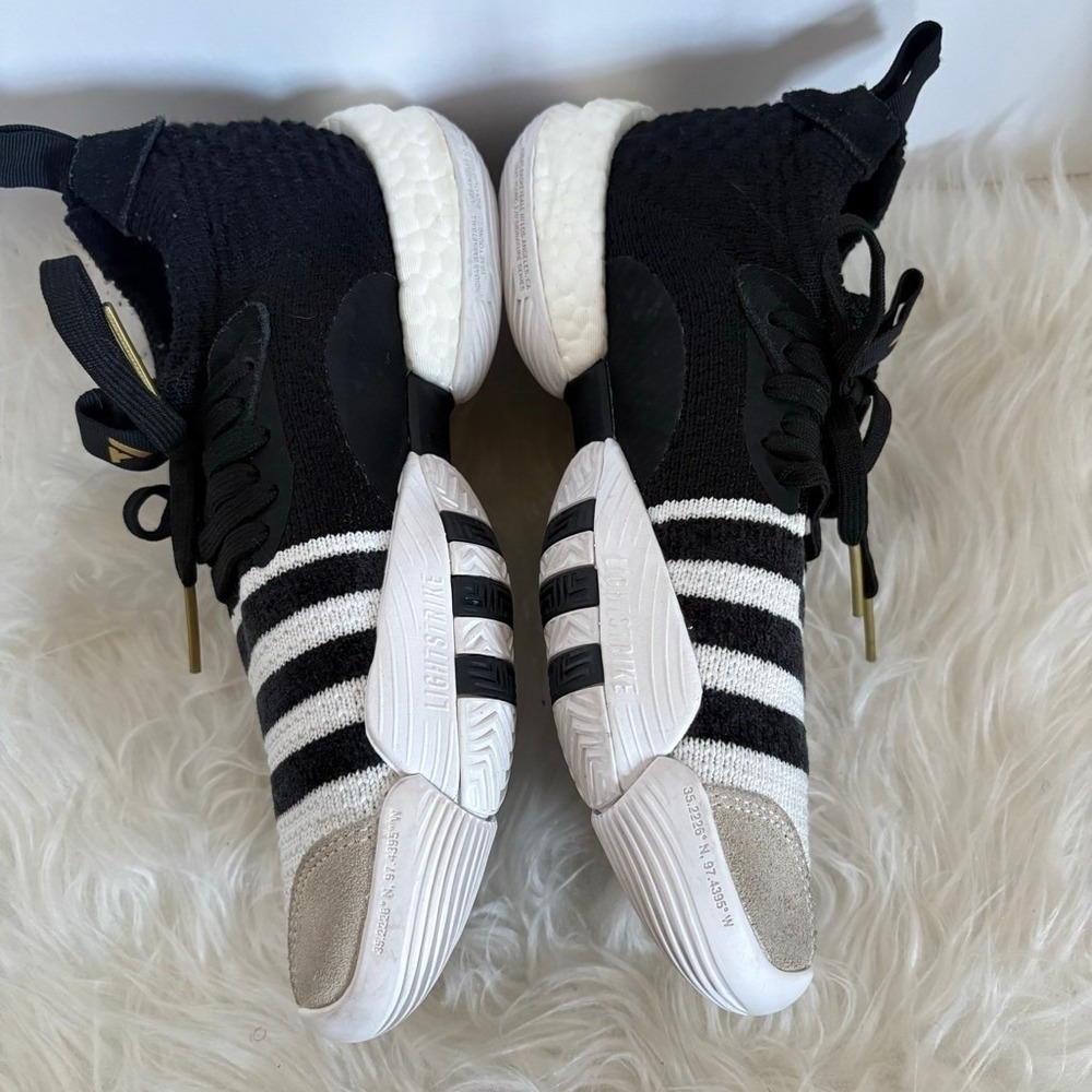 Adidas Trae Young 2 Super Villain White Black Sneakers Boys 6.5 Women 8 H06473 - Picture 14 of 16
